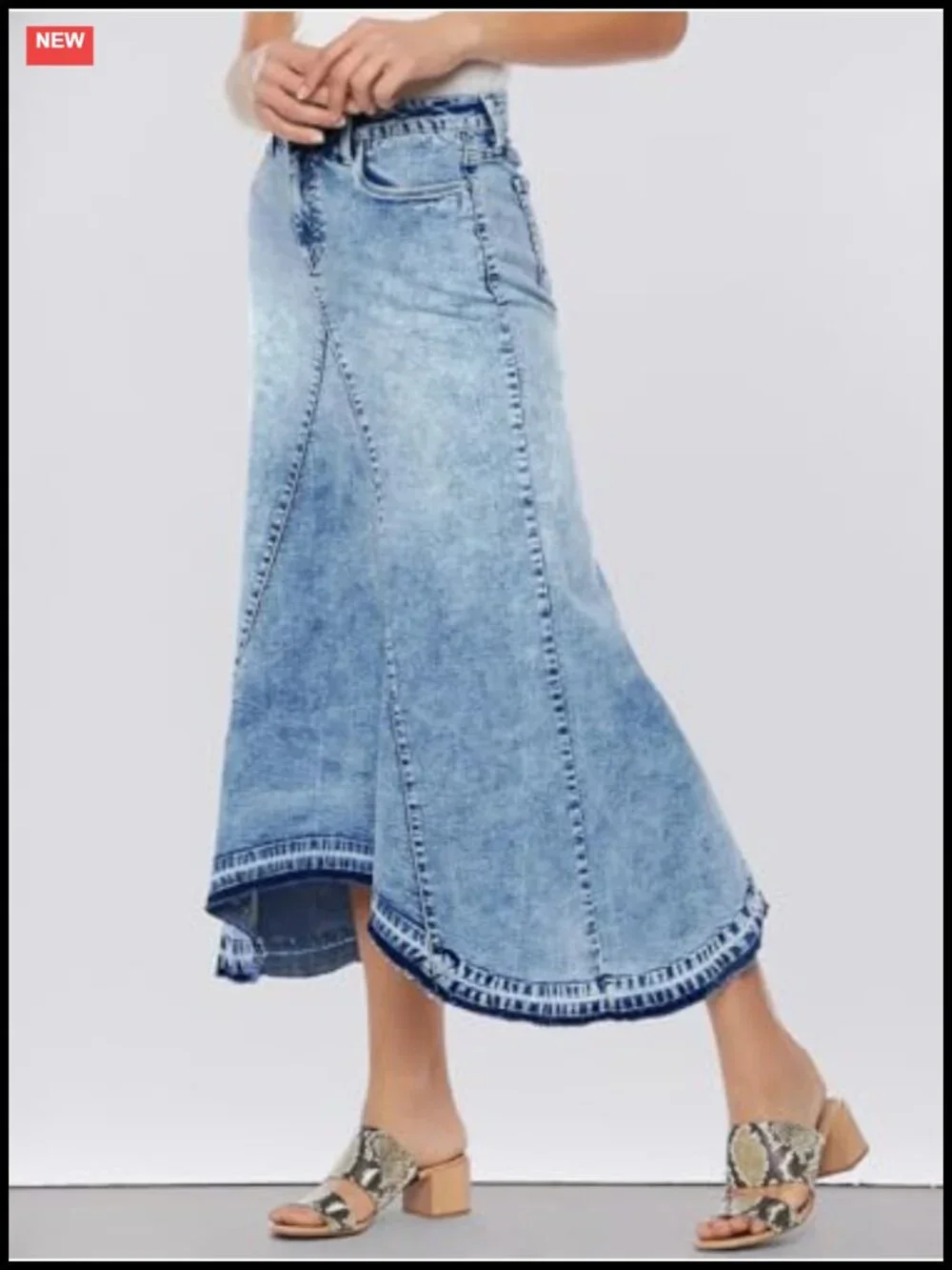 Frayed Hem A-Line Denim Maxi Skirt with Pockets
